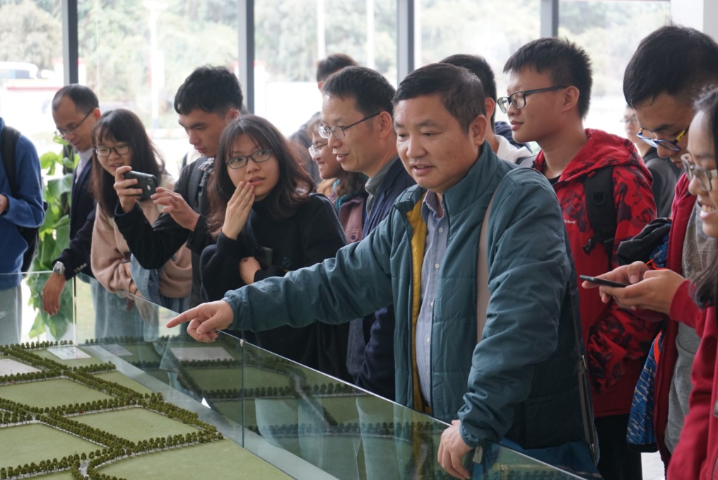 太阳成集团tyc9728、电子与通信工程学院师生赴深圳开展教学实习及校情教育活动