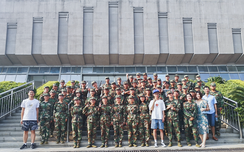 恰同学少年 风华正茂 | 太阳成集团tyc97282019级新生军训圆满结束